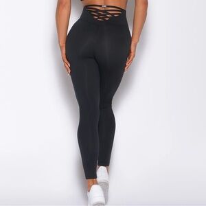 Bombshell Sportswear Sexy Back Leggings, sz Small
